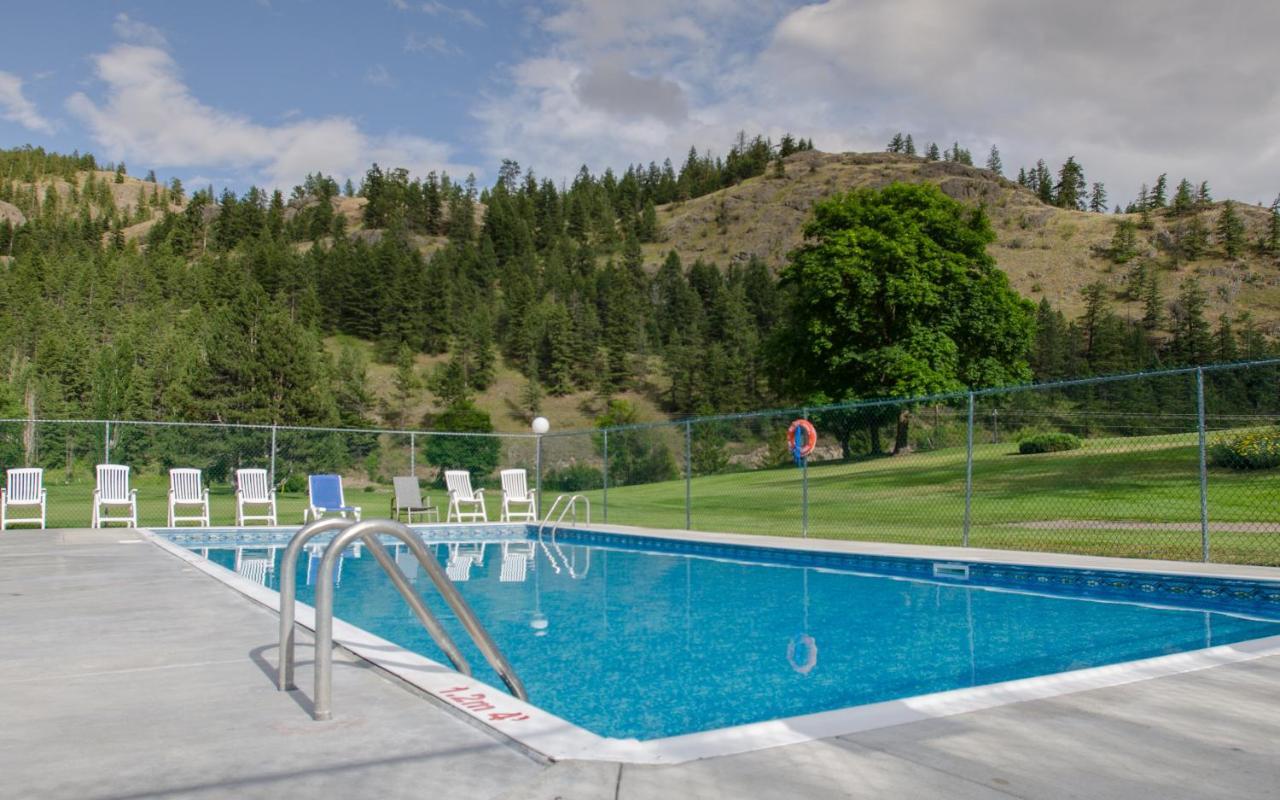 St Andrews By The Lake Golf Resort Kaleden Kültér fotó